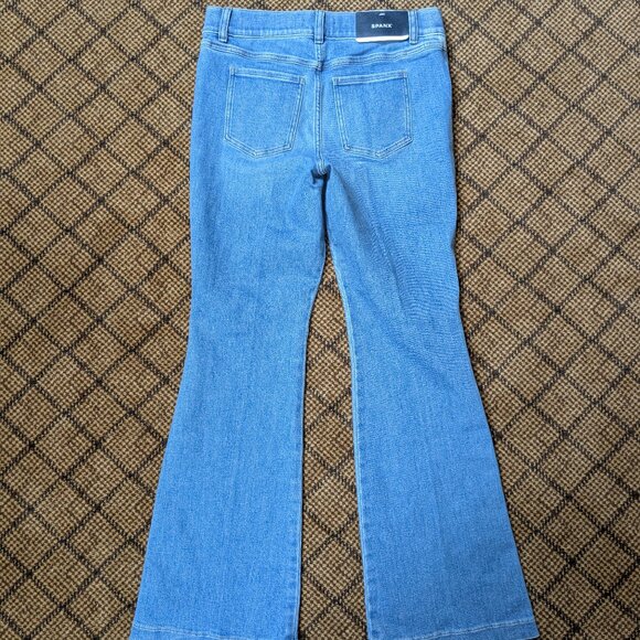 NWT Spanx Pull-On Flare Jeans Womens Size Large Light Stonewash Blue Stretch - Picture 7 of 8